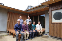茅ヶ崎に今までありそうでなかった、一日一組の海辺の貸別荘。詳しくは、物件スペックをご覧ください。神奈川建築コンクール　優秀賞…